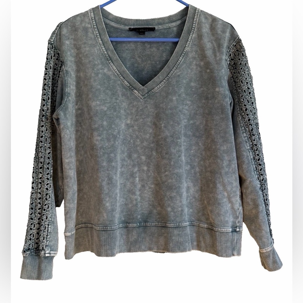 Jane + Delancey V-Neck Sweatshirt Green Laced Eyelet Sleeve Mineral Wash Small